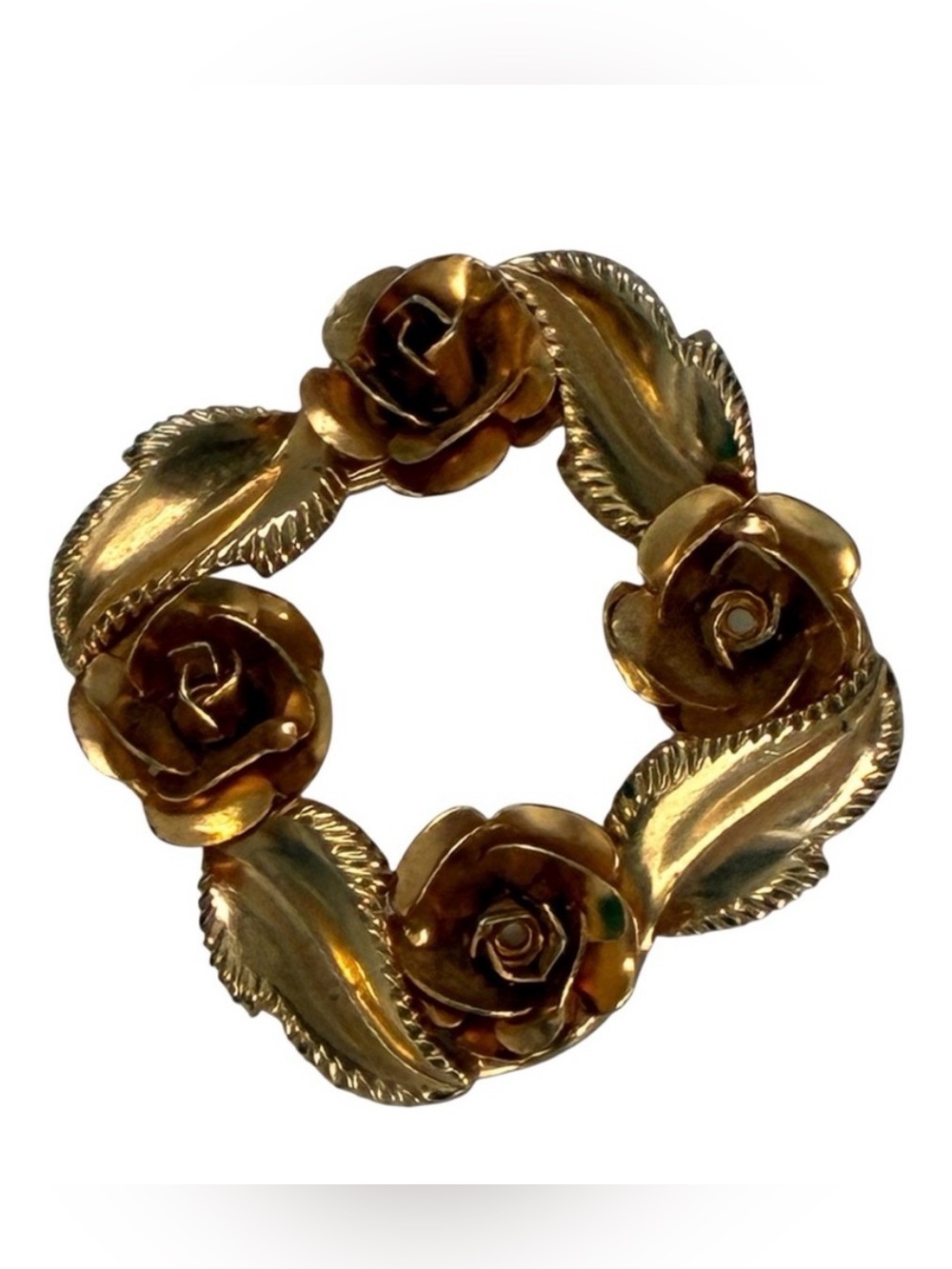 VINTAGE ROSE WREATH BROOCH GOLD TONE